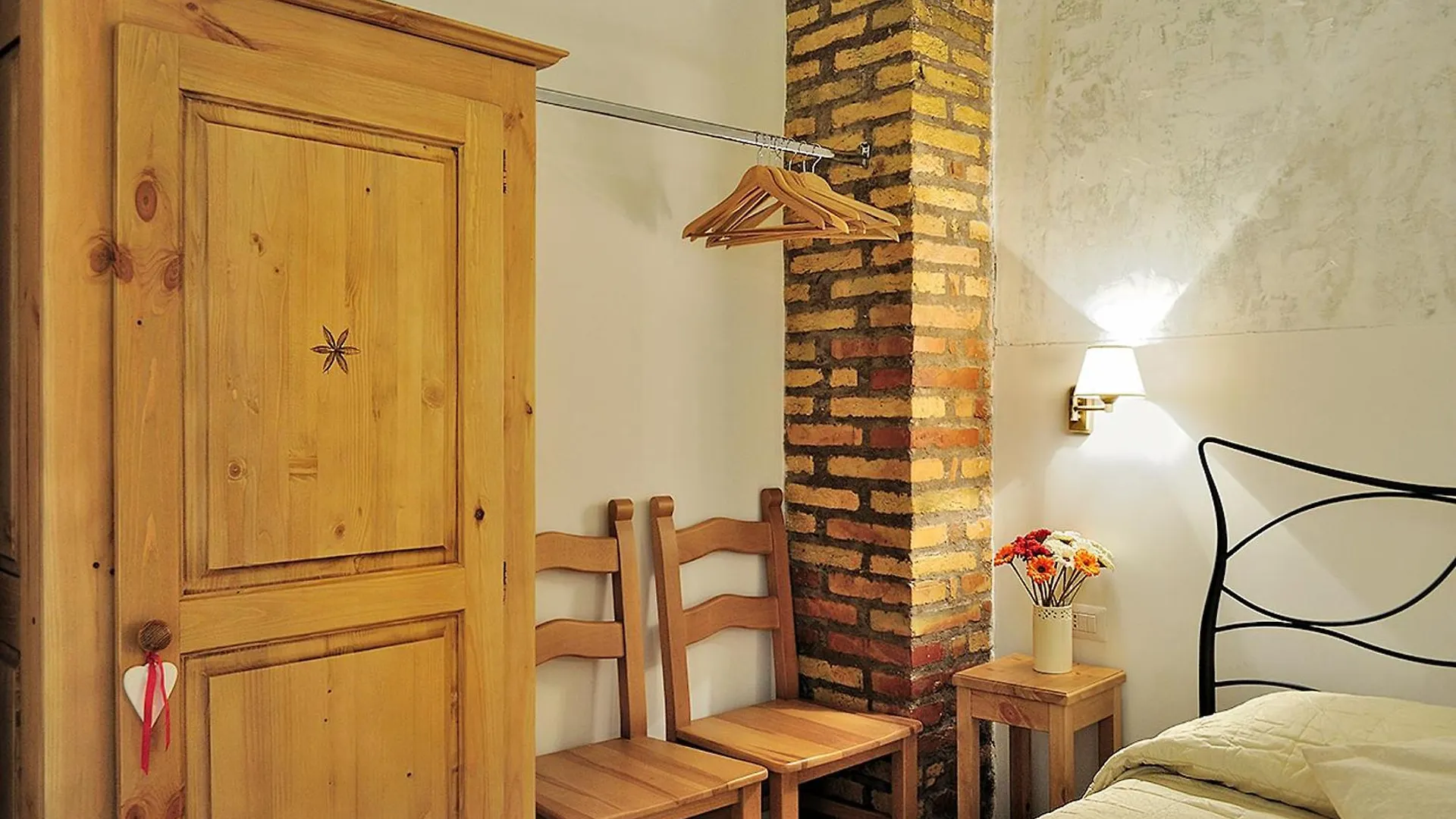 *** Guest house Le Clarisse Trastevere Rome Italy