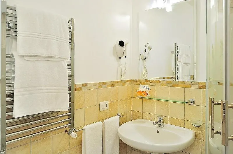 *** Guest house Le Clarisse Trastevere Rome Italy