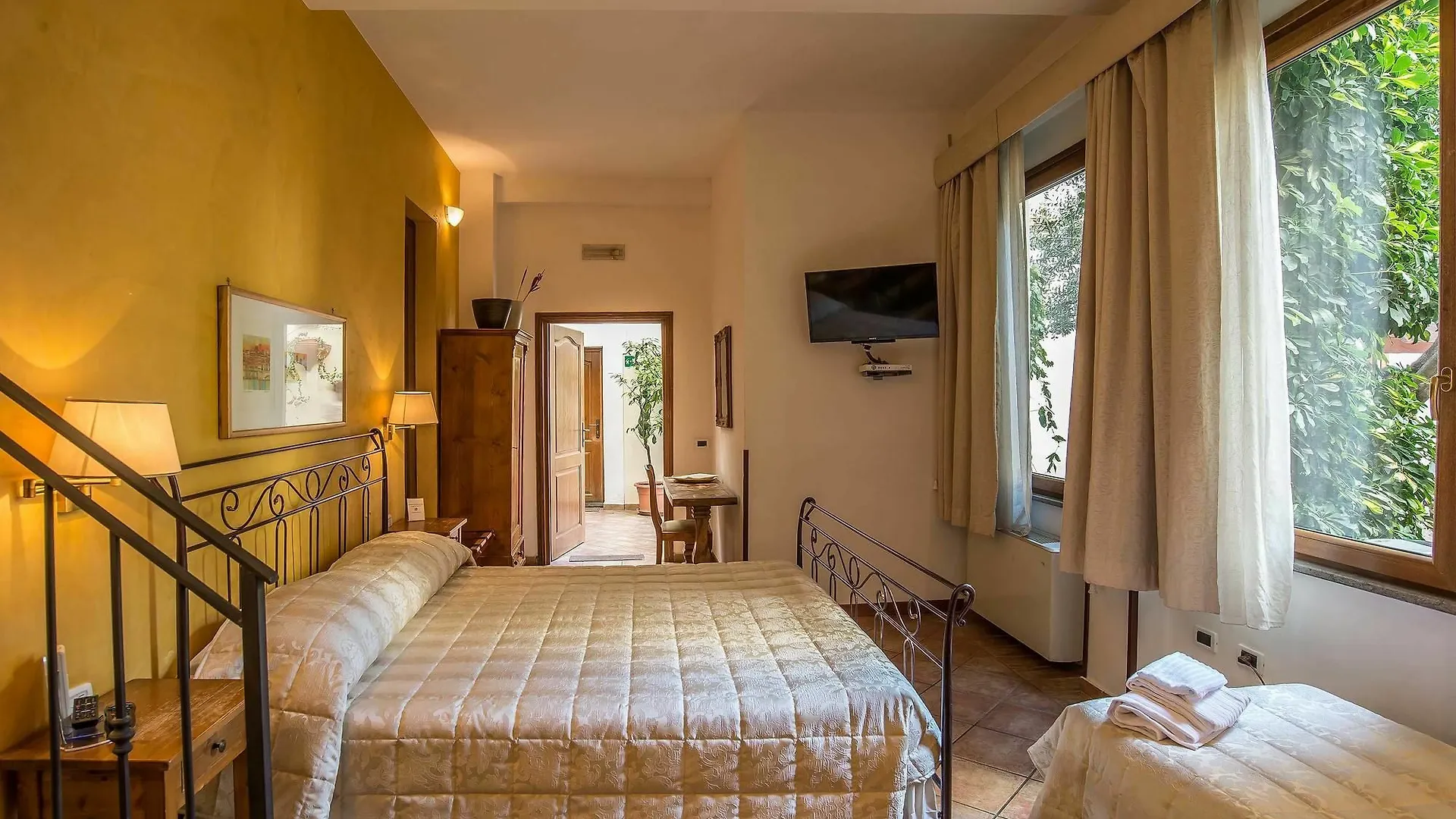 Le Clarisse Trastevere Rome Guest house